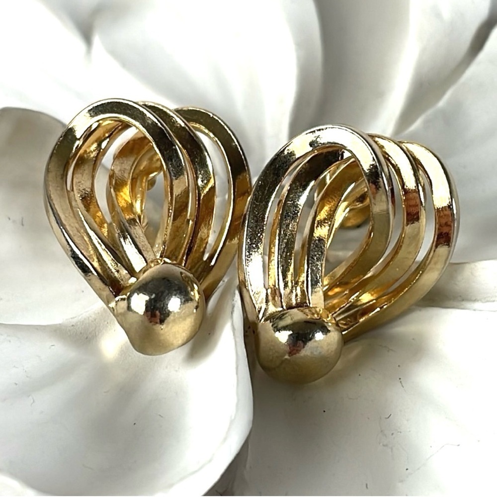 Vintage Gold Tone Loop Button Earrings
